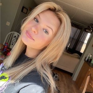 Meet your Posher, Addison